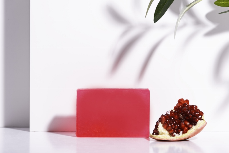 OLIVE TOUCH SOAP POMEGRANATE  100GR 